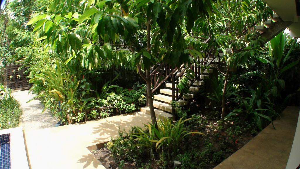 Enkosa 4-Bedroom Wooden Luxury House Siem Reap Luaran gambar